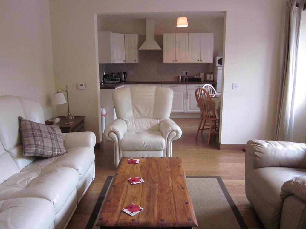 Easter Bowhouse Farm Cottage Linlithgow Room photo